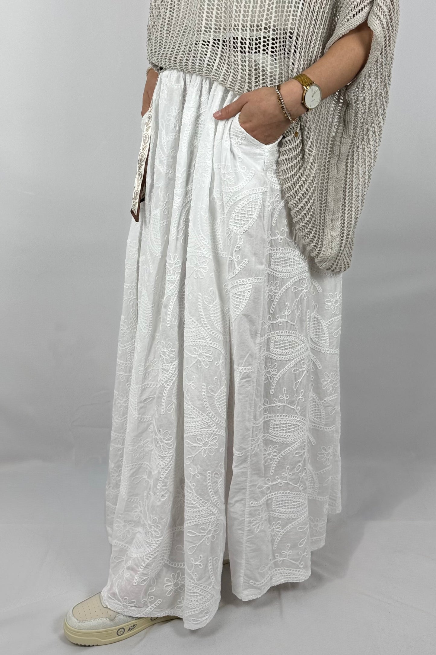 Boho Midi Rock mit Stickerei & Gürtel – Baumwolle -Weiß
