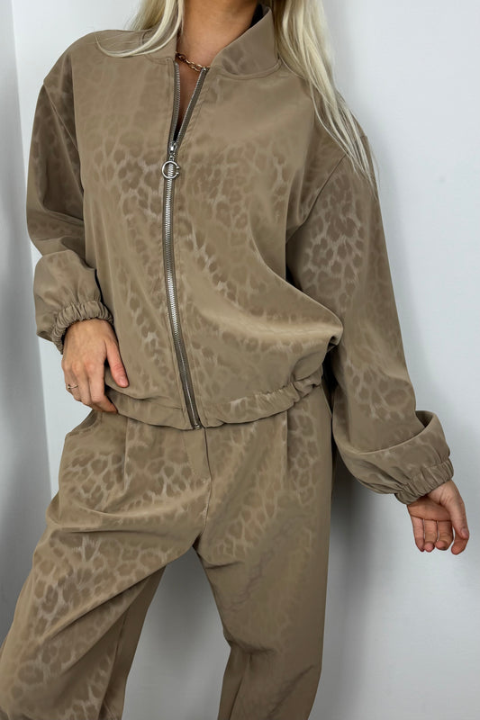 Leichte Übergangsjacke mit dezentem Animal-Muster – One Size