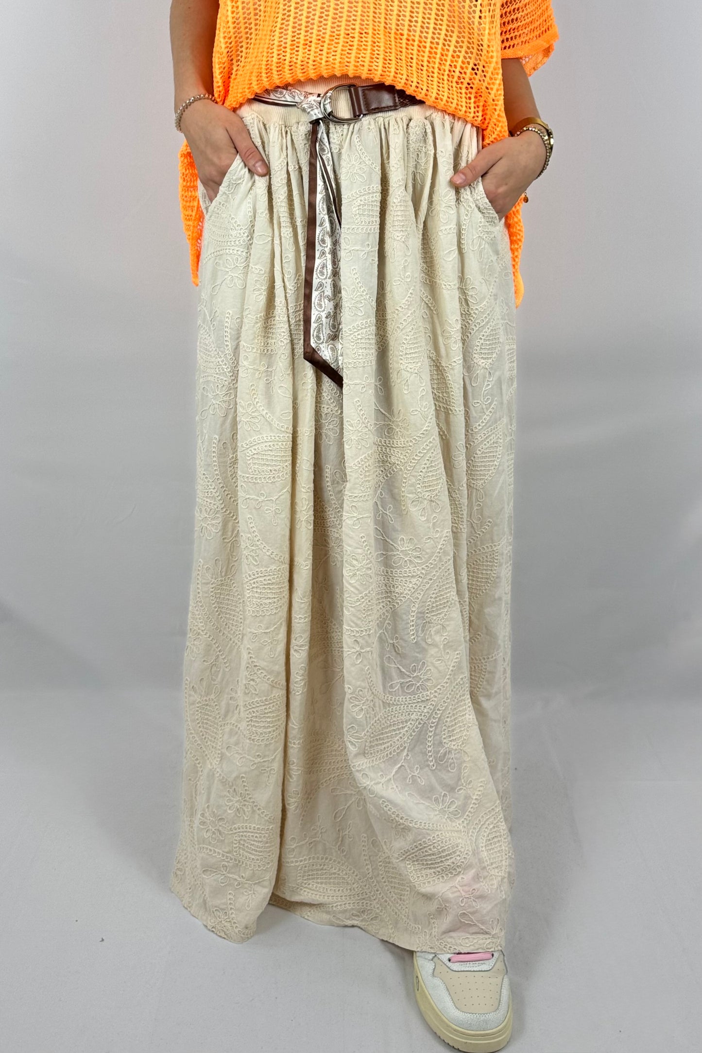 Boho Midi Rock mit Stickerei & Gürtel – Baumwolle -Butter