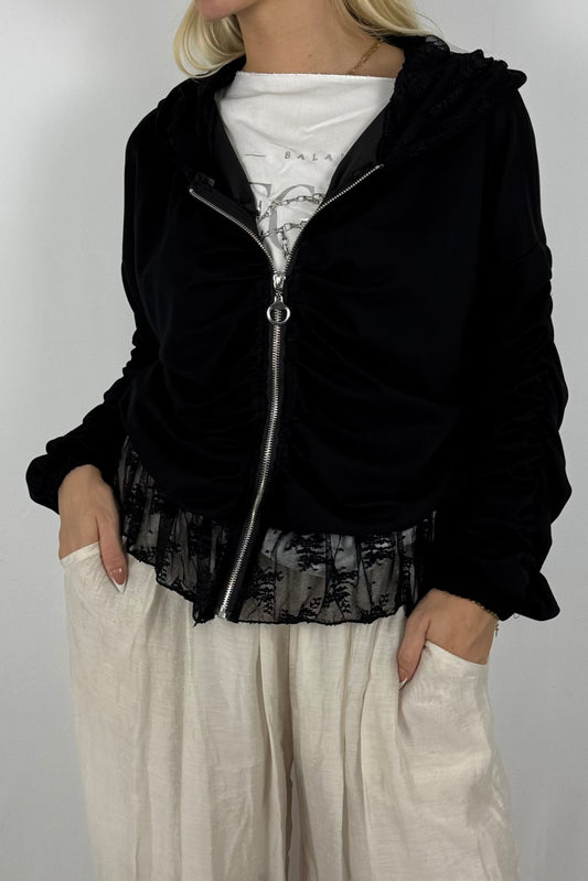 Jacke mit Raffungen und Spitzen-Details-Schwarz