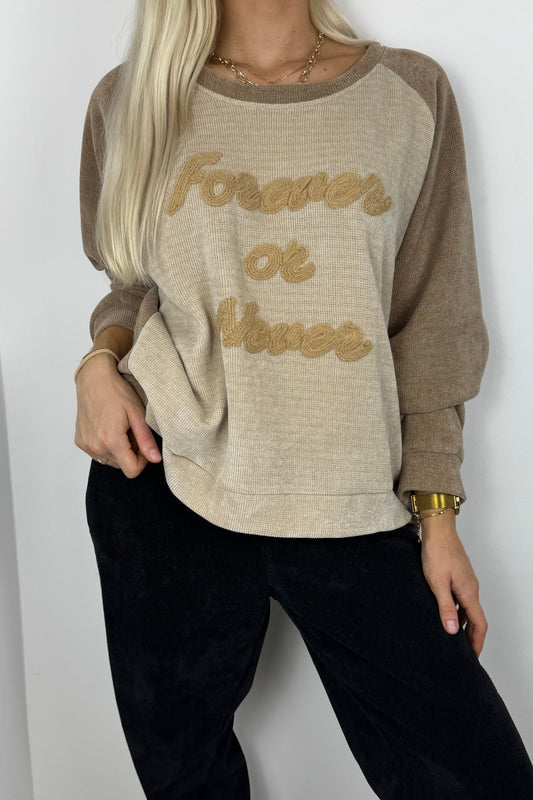 Damen Shirt mit Schriftzug und bequemem Schnitt-Beige