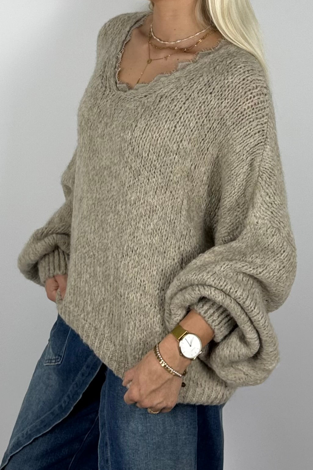 Damen Oversize Strickpullover mit V-Ausschnitt –Beige