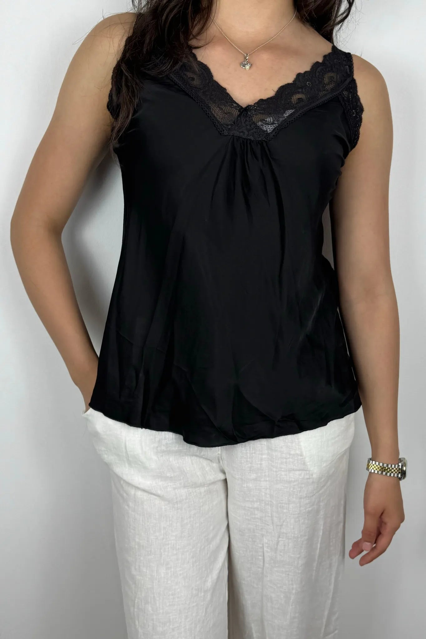 Einfarbiges Damen-Top – basic & vielseitig kombinierbar