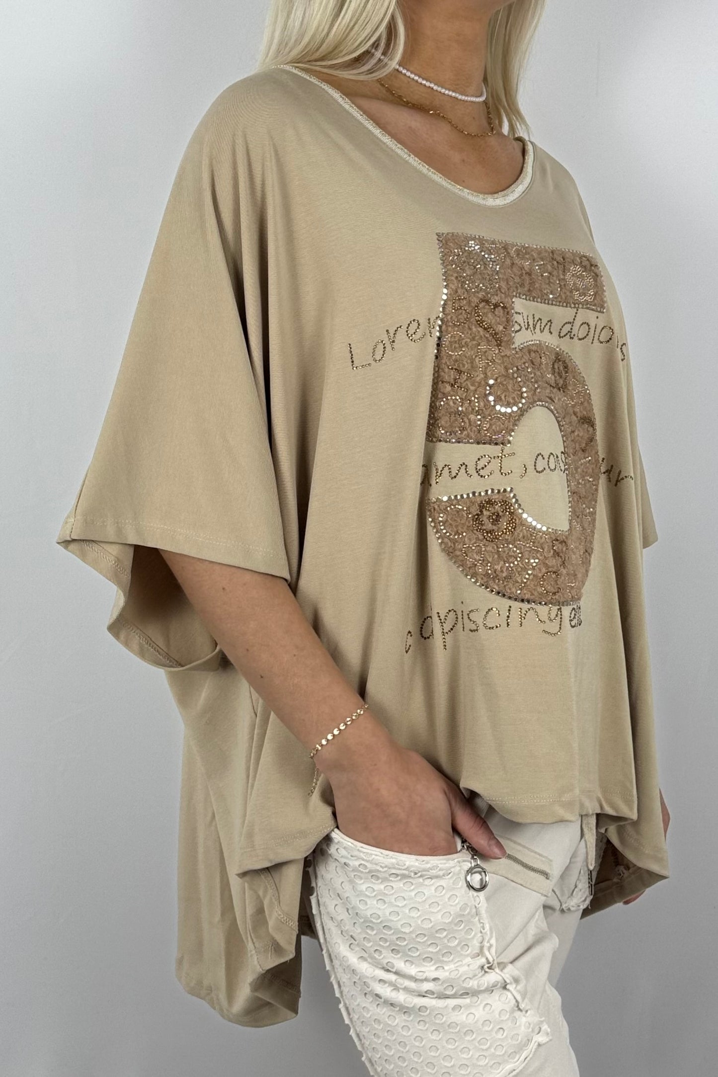 Oversize-Shirt mit Strass-Applikation „5“-Kamel