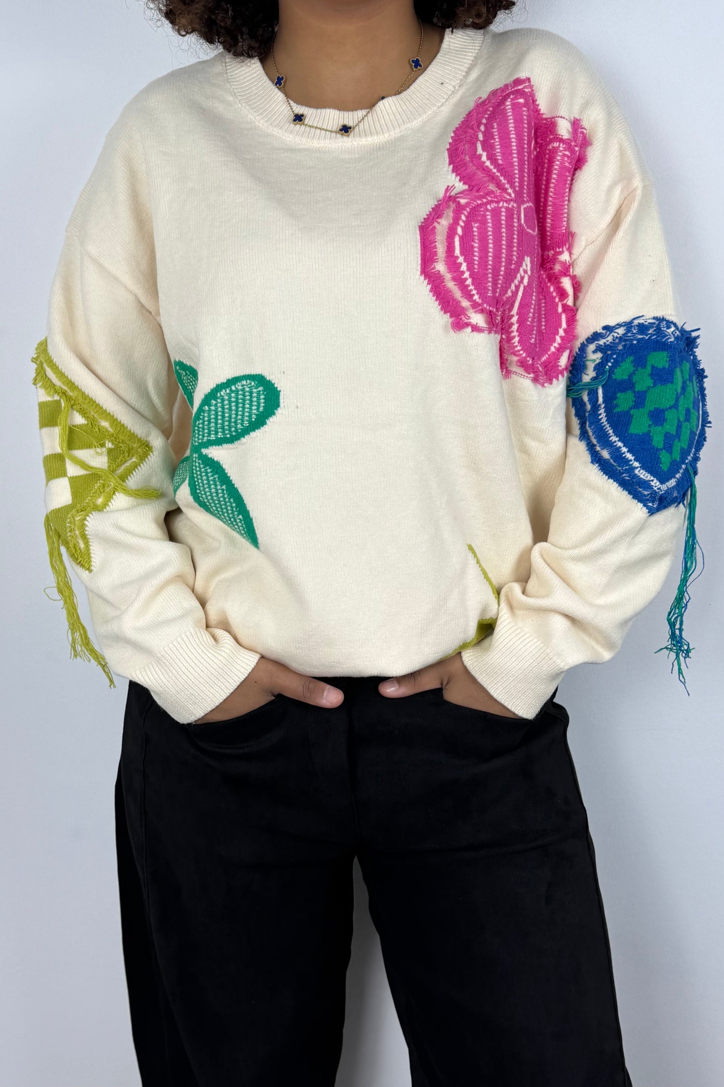 Strickpullover mit bunten Blumen-Details – Beige