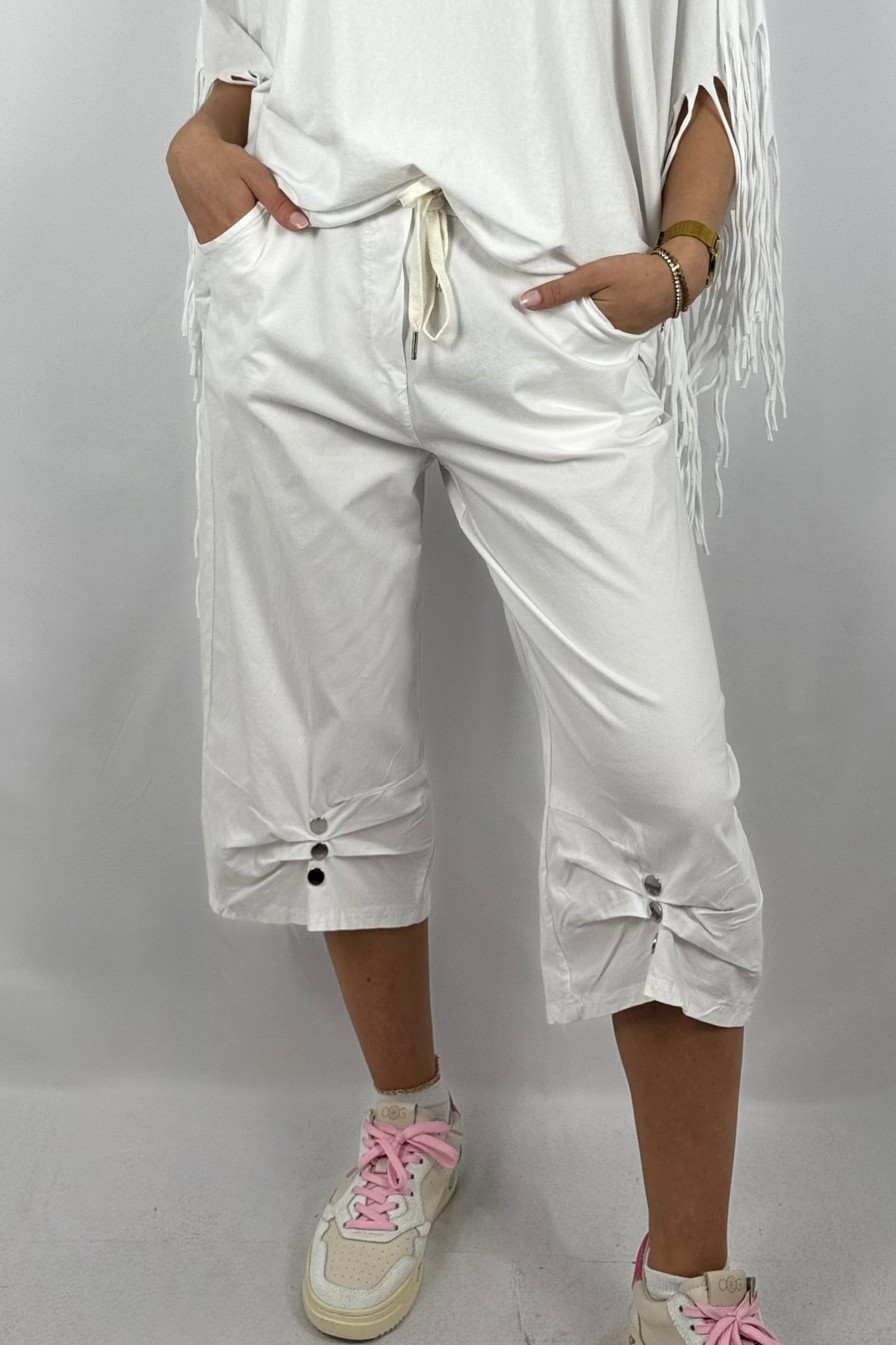 7/8-Hose mit Knopfdetail & Paperbag-Bund-Weiß