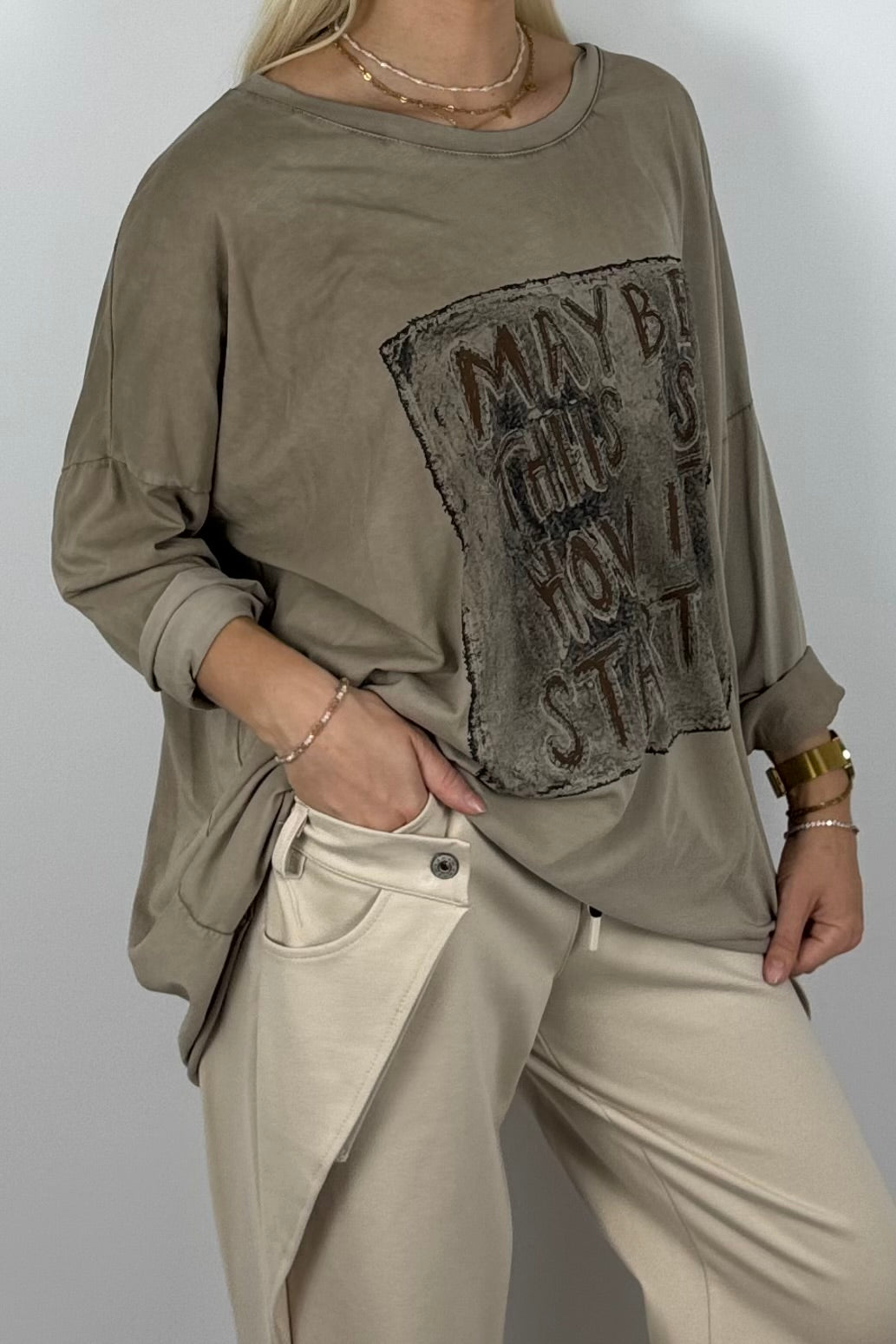 Damen Oversize Shirt „Maybe This Is How It Starts“ – Mud