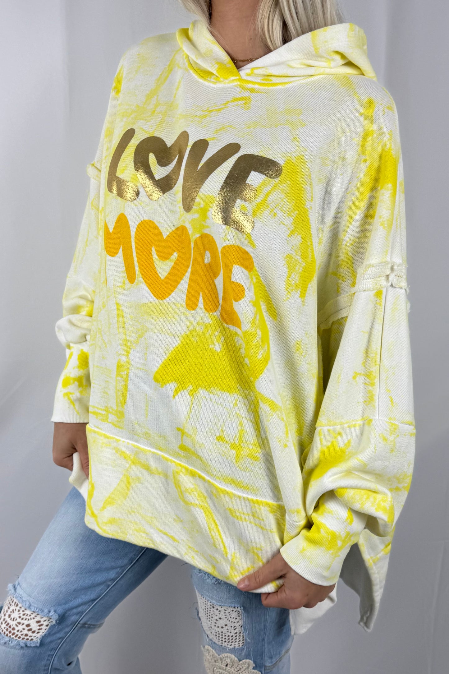 Oversize Pullover „Love More“-Gelb