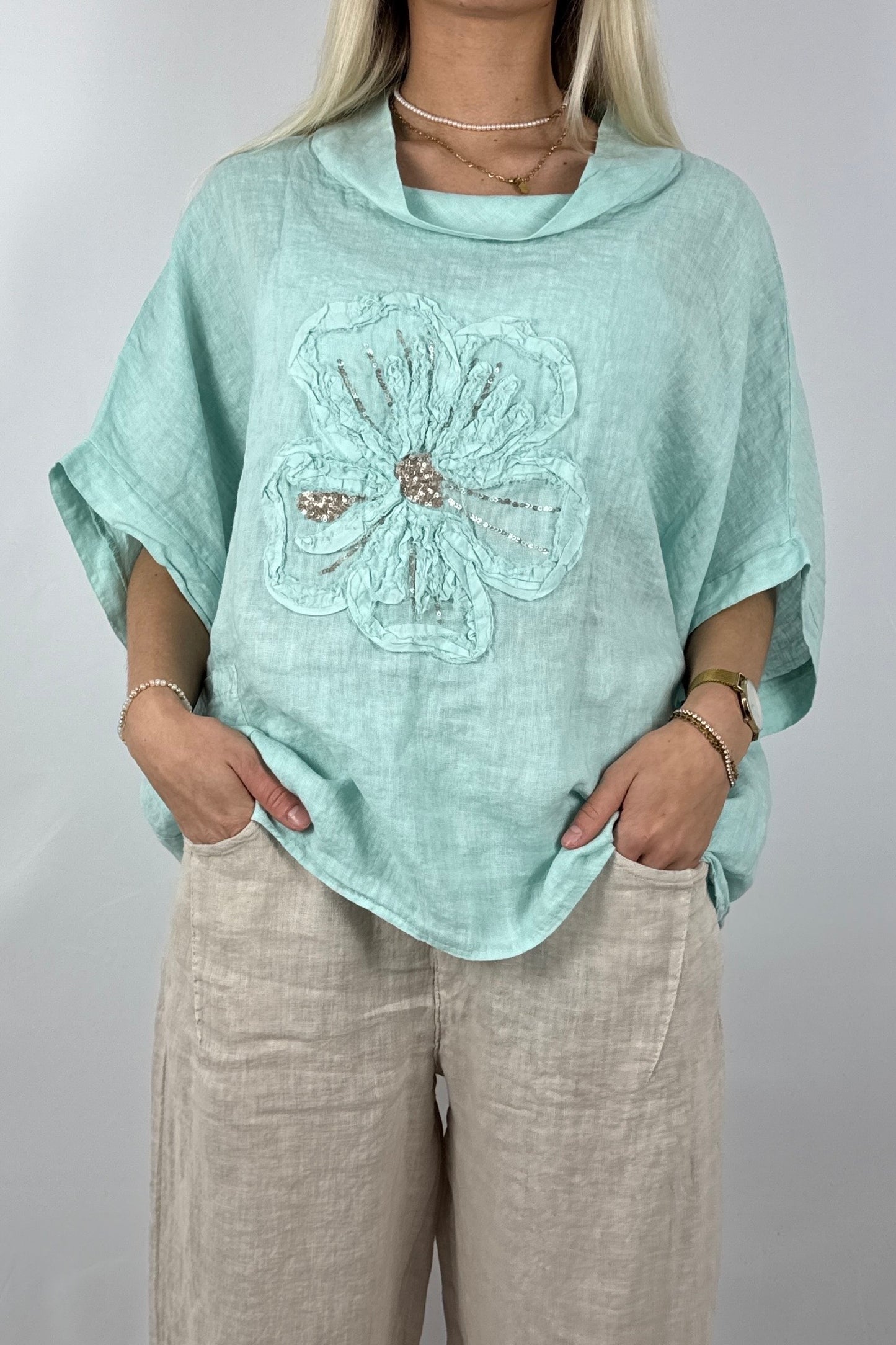Leinen Shirt mit Blumen-Applikation – Lässiger Look-Mint