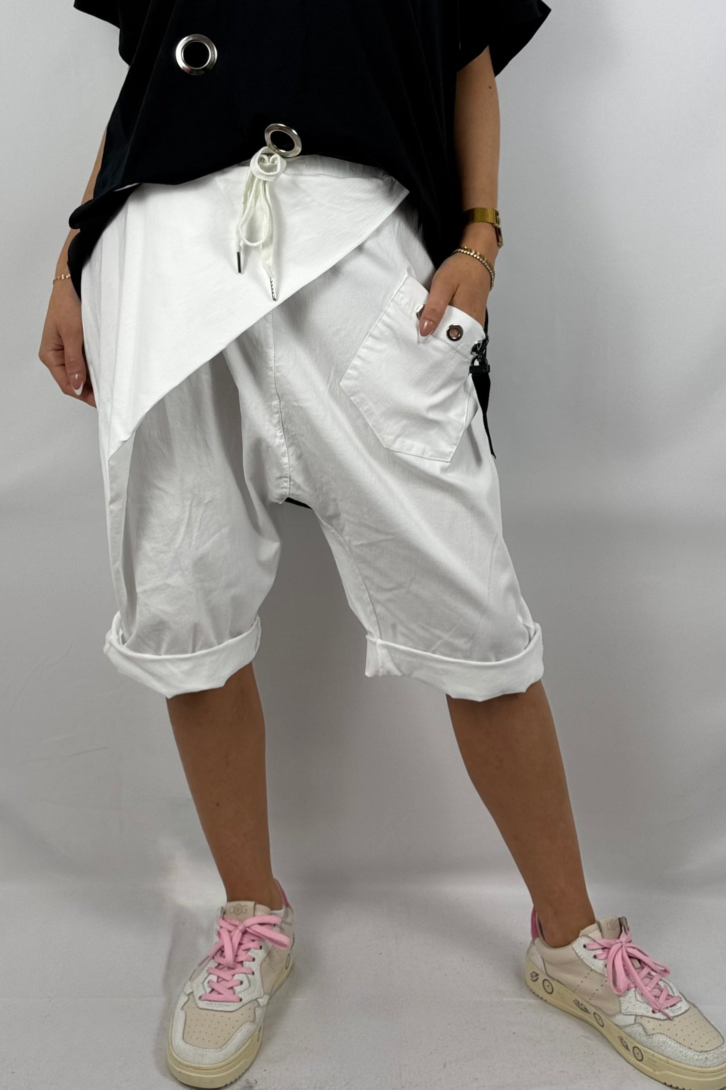 Bermuda-Shorts mit elastischem Bund-Weiß