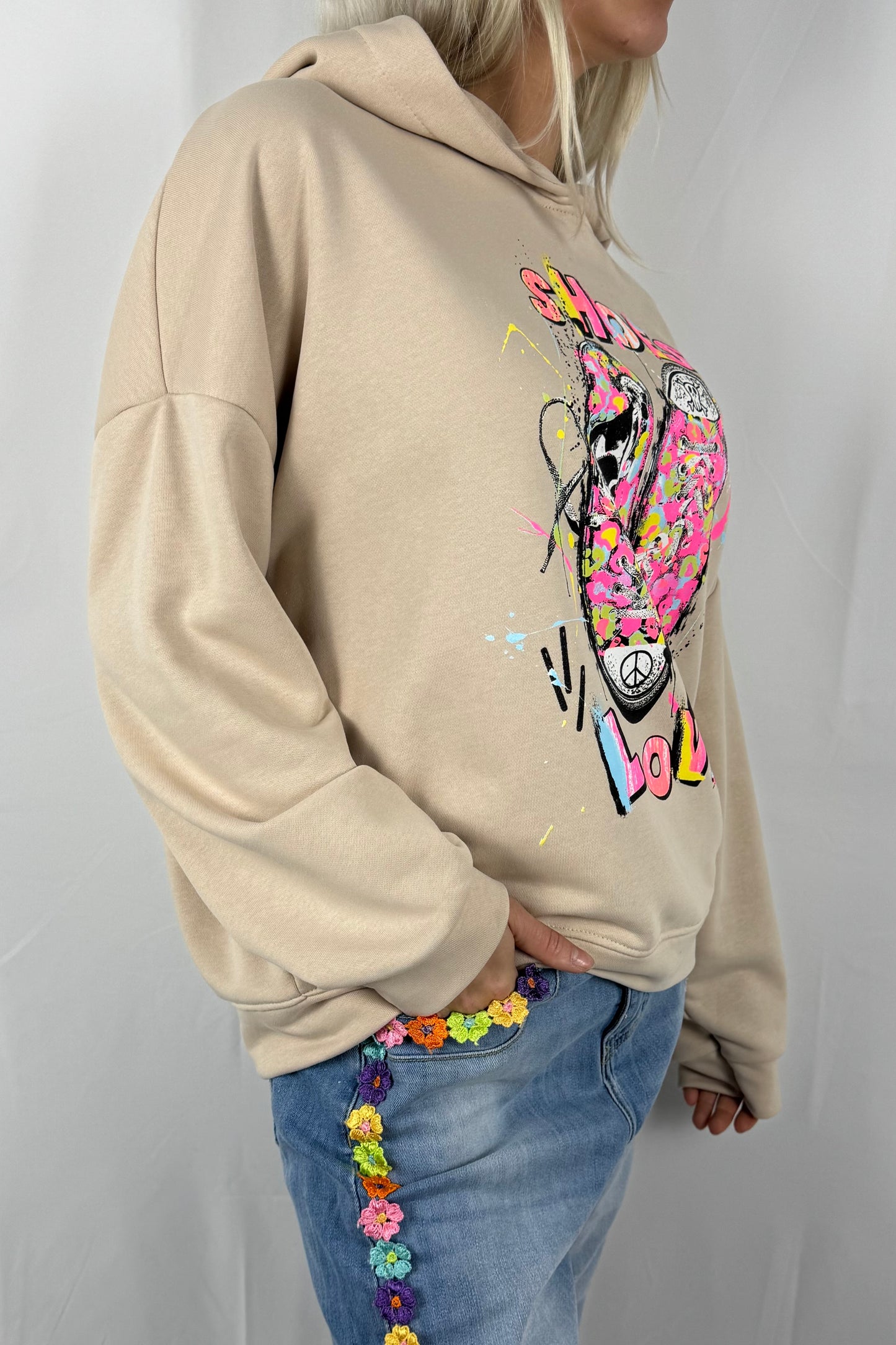 Damen Oversize Hoodie „Shoes Love“ –Beige