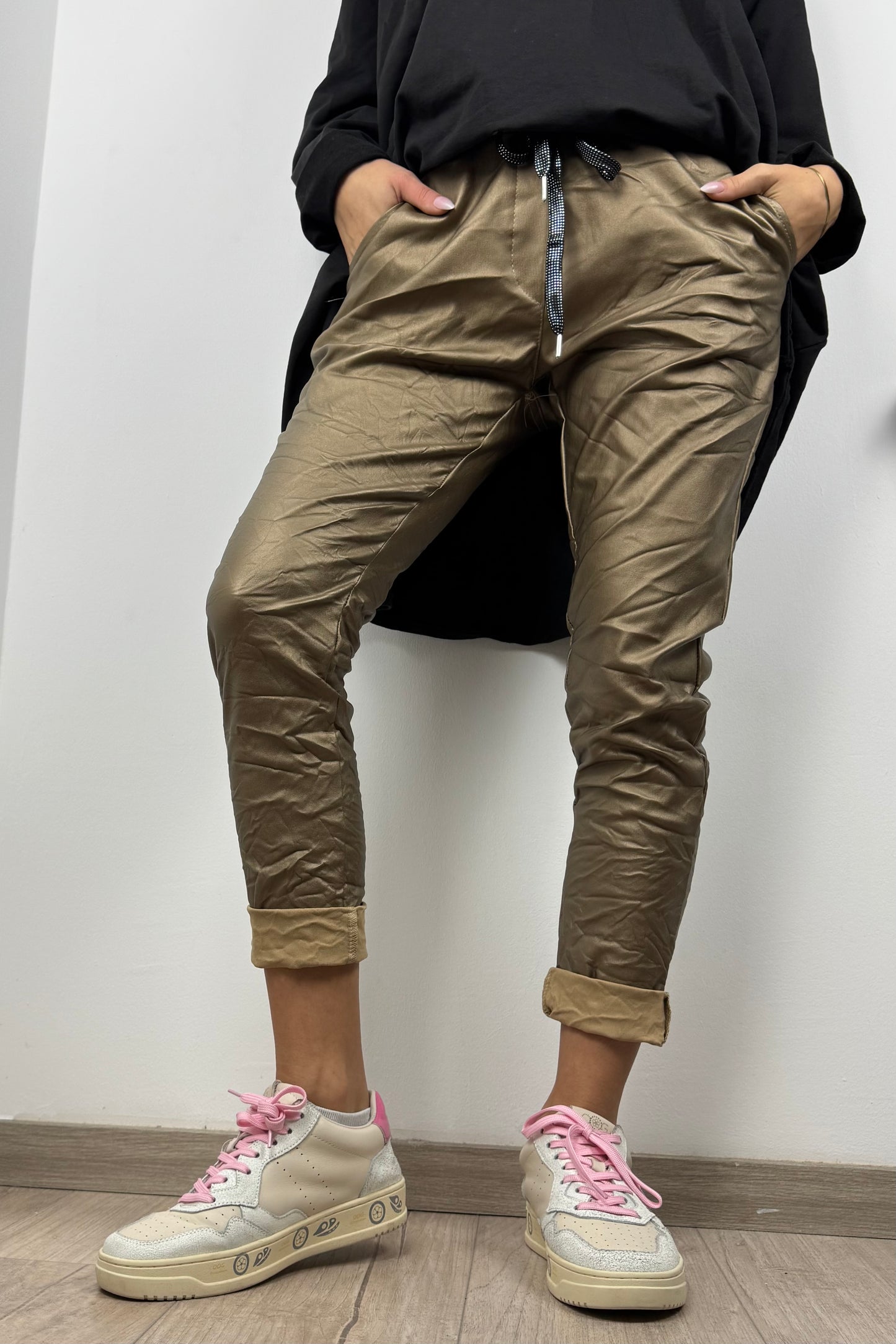 Glanz-Effekt Jogpants mit Kordelzug –gold