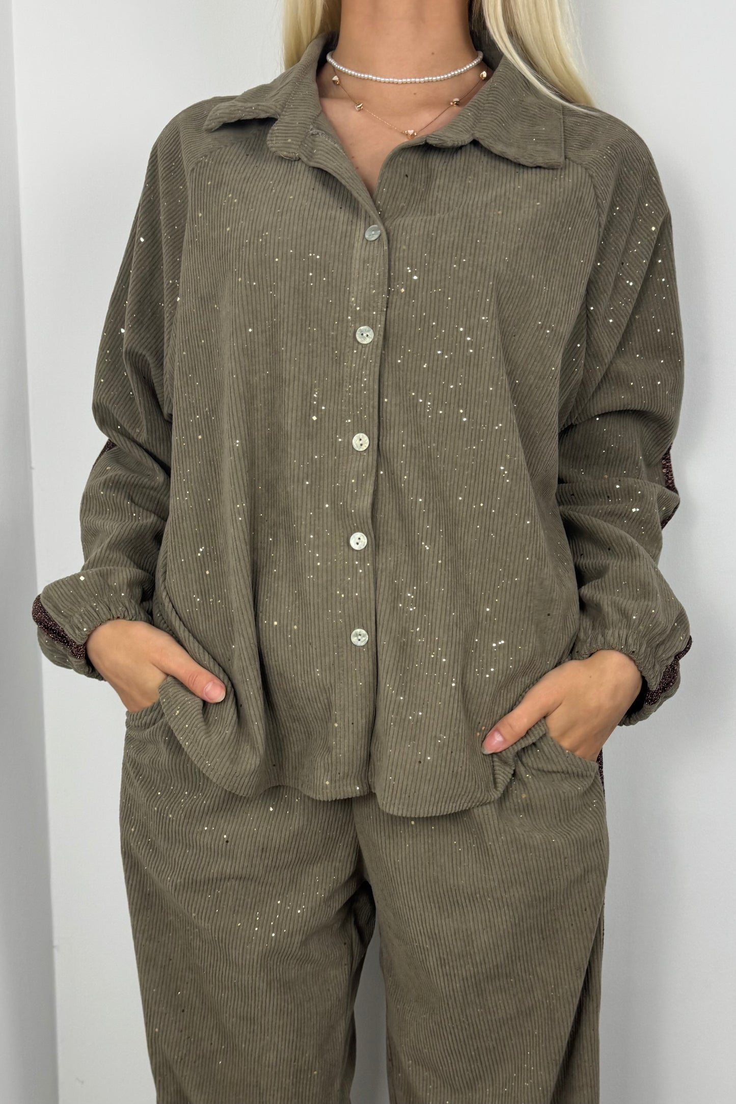 Cordbluse mit Glitzerdetails –Braun