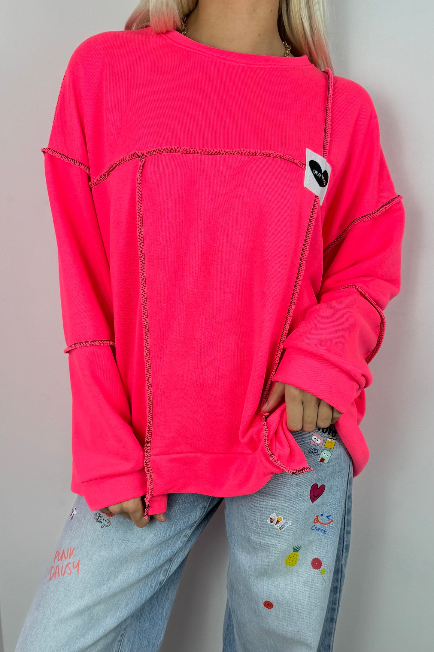 Oversize Sweatshirt „One Love“ – Neon Pink