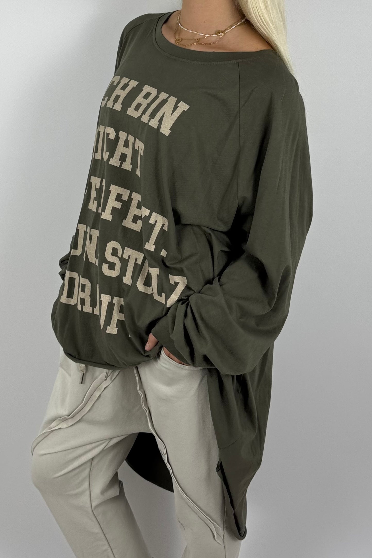 Oversize Longshirt mit Statement-Print - Khaki
