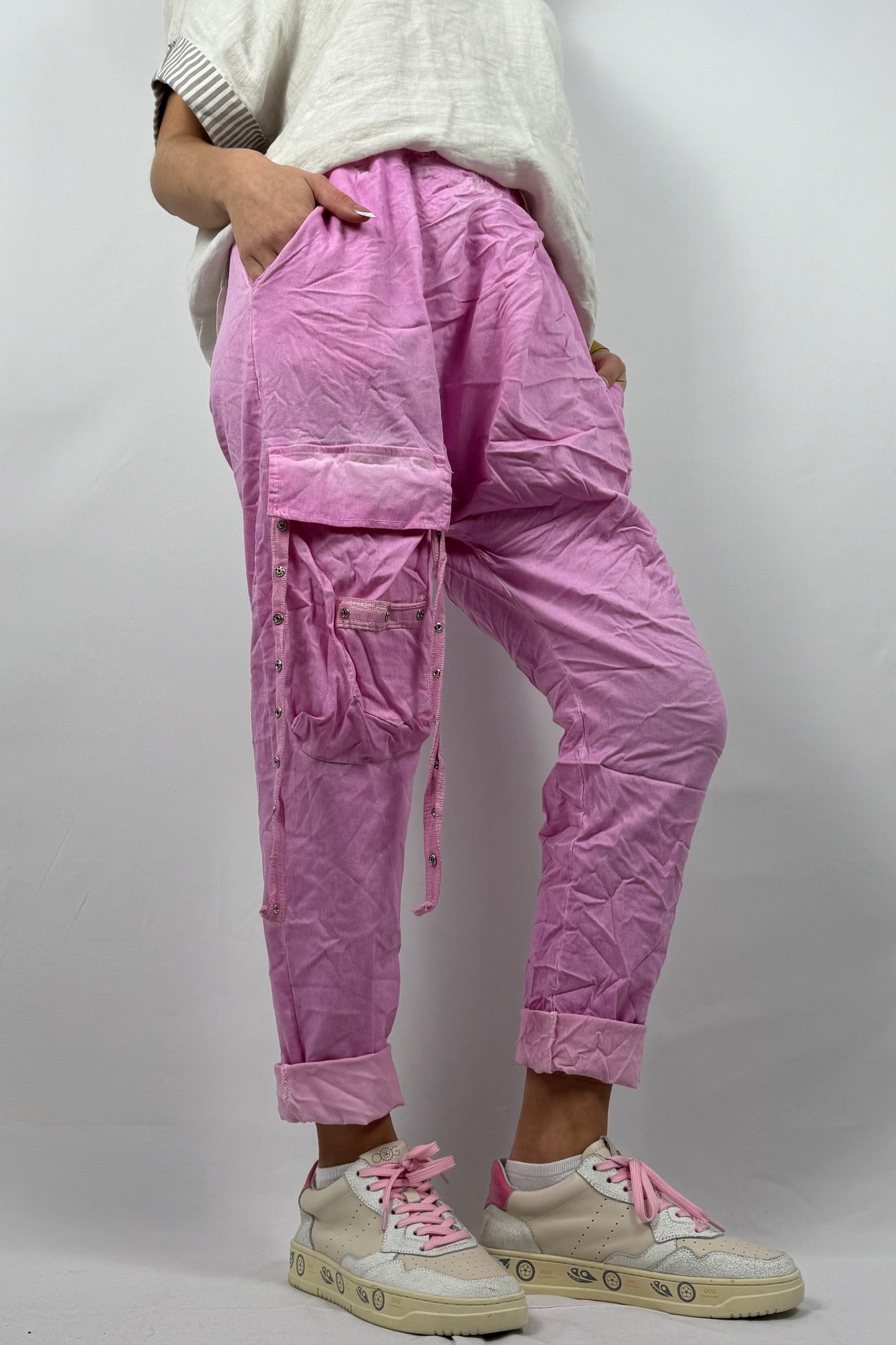 Cargo Hose mit Taschen & Knopfdetails-Pink