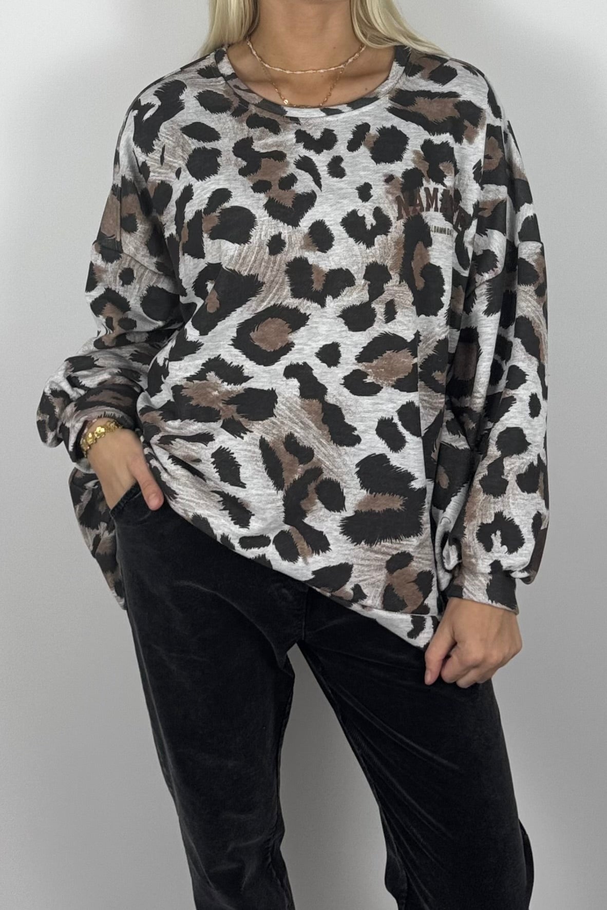Leo Oversize Sweatshirt „Namaste“-Grau