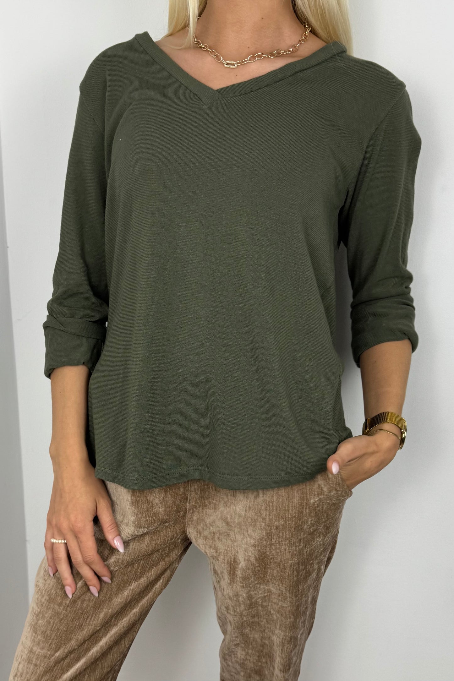 Shirt mit V-Ausschnitt