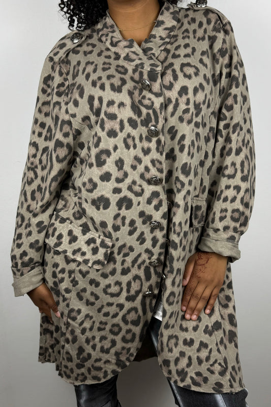 Animalprint-Longjacke mit Knopfleiste und Zierdetails