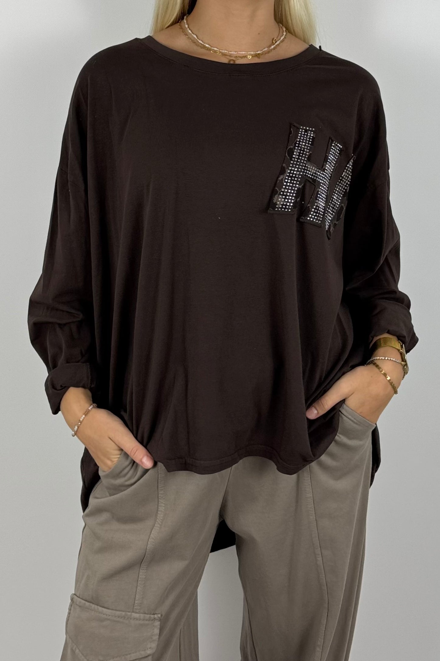 Oversize Longshirt mit Leo-Detail –Schoko