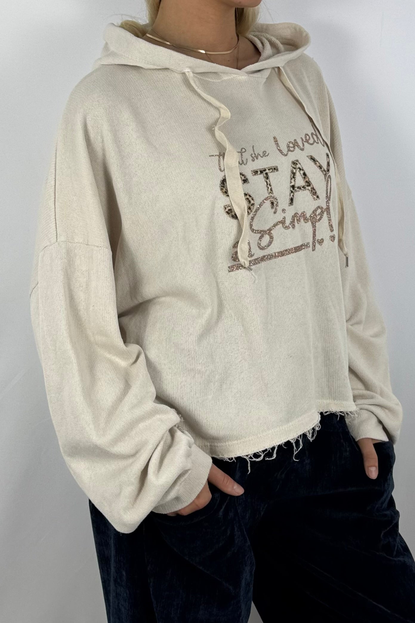 Damen Hoodie – Cropped mit Statement-Print-Beige