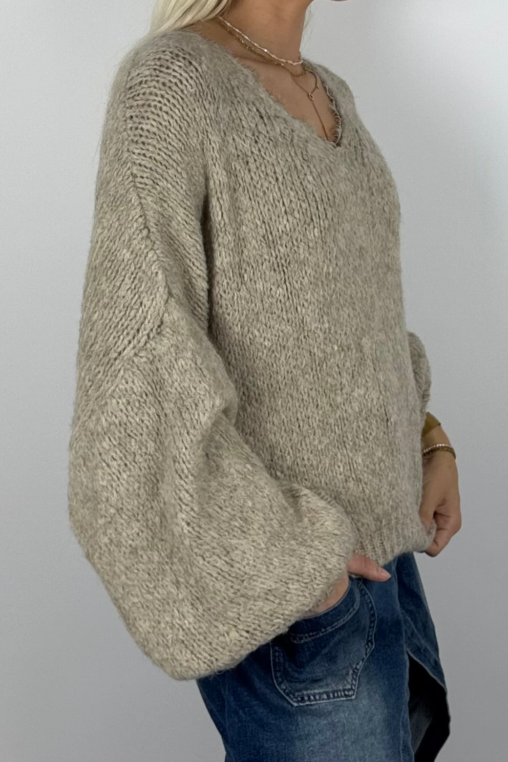 Damen Oversize Strickpullover mit V-Ausschnitt –Beige