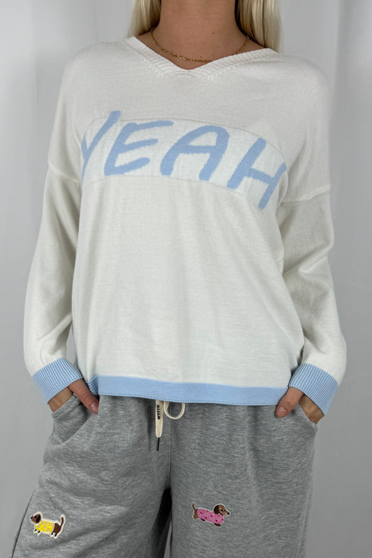 Damen Strickshirt „YEAH“-Hellblau
