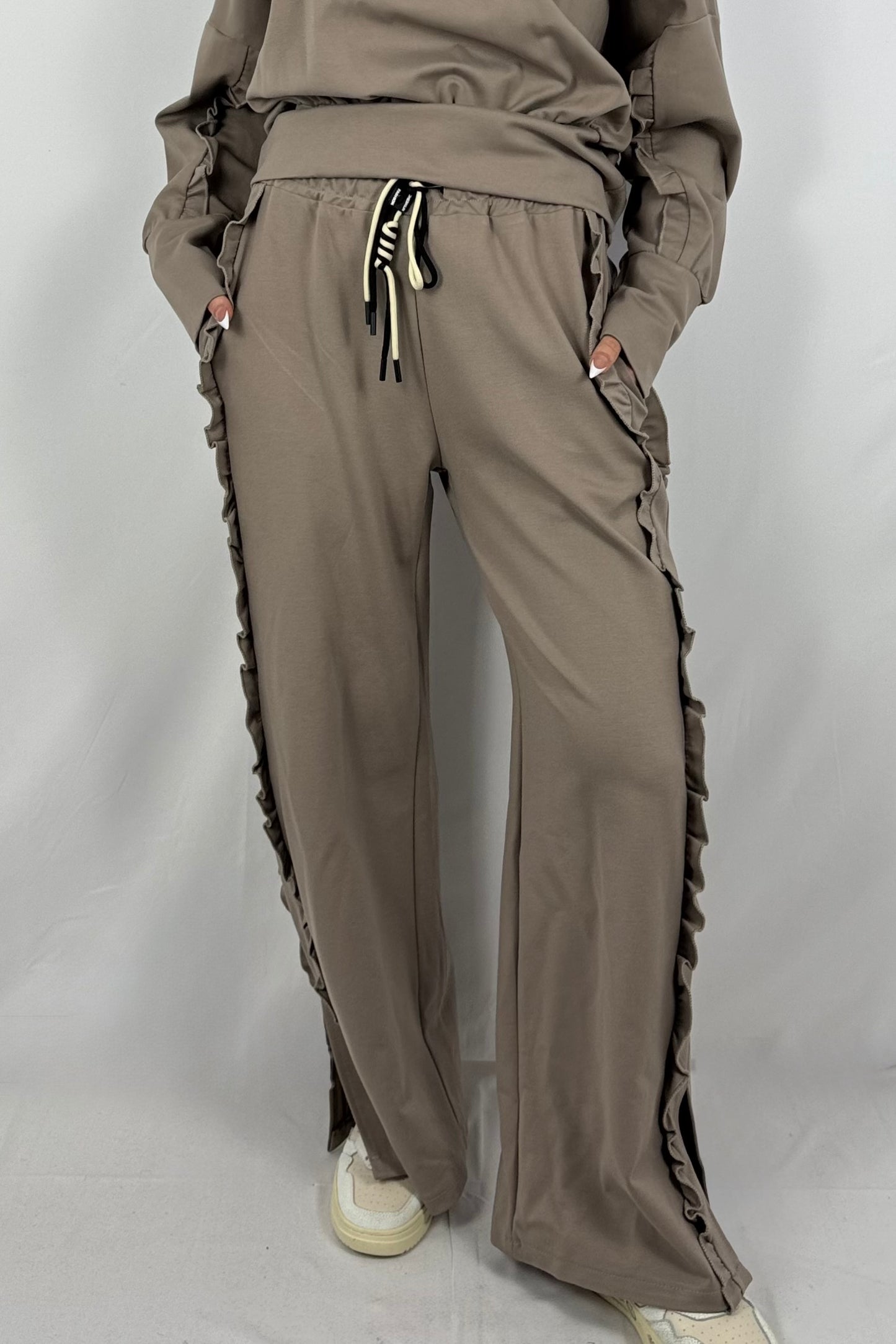 Lässige Hose mit Rüschen-Details-Mud