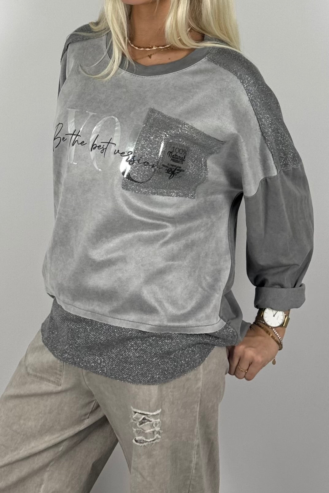 Oversize Damen Sweatshirt mit Glitzer-Details & Schriftzug – Hellgrau