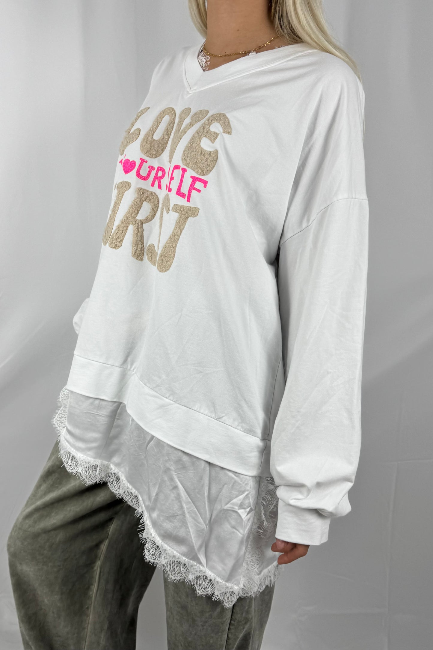 Oversize Shirt „Love Yourself First“-Weiß