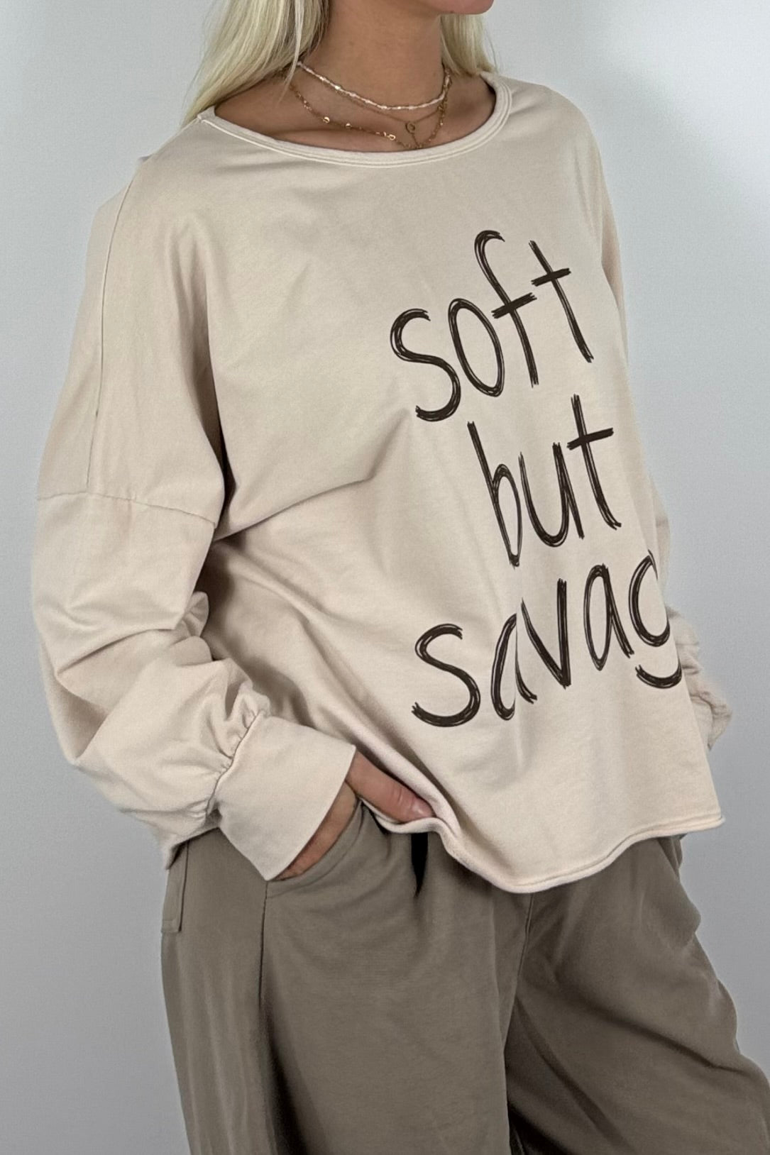 Oversize Shirt „Soft but Savage“ –Beige
