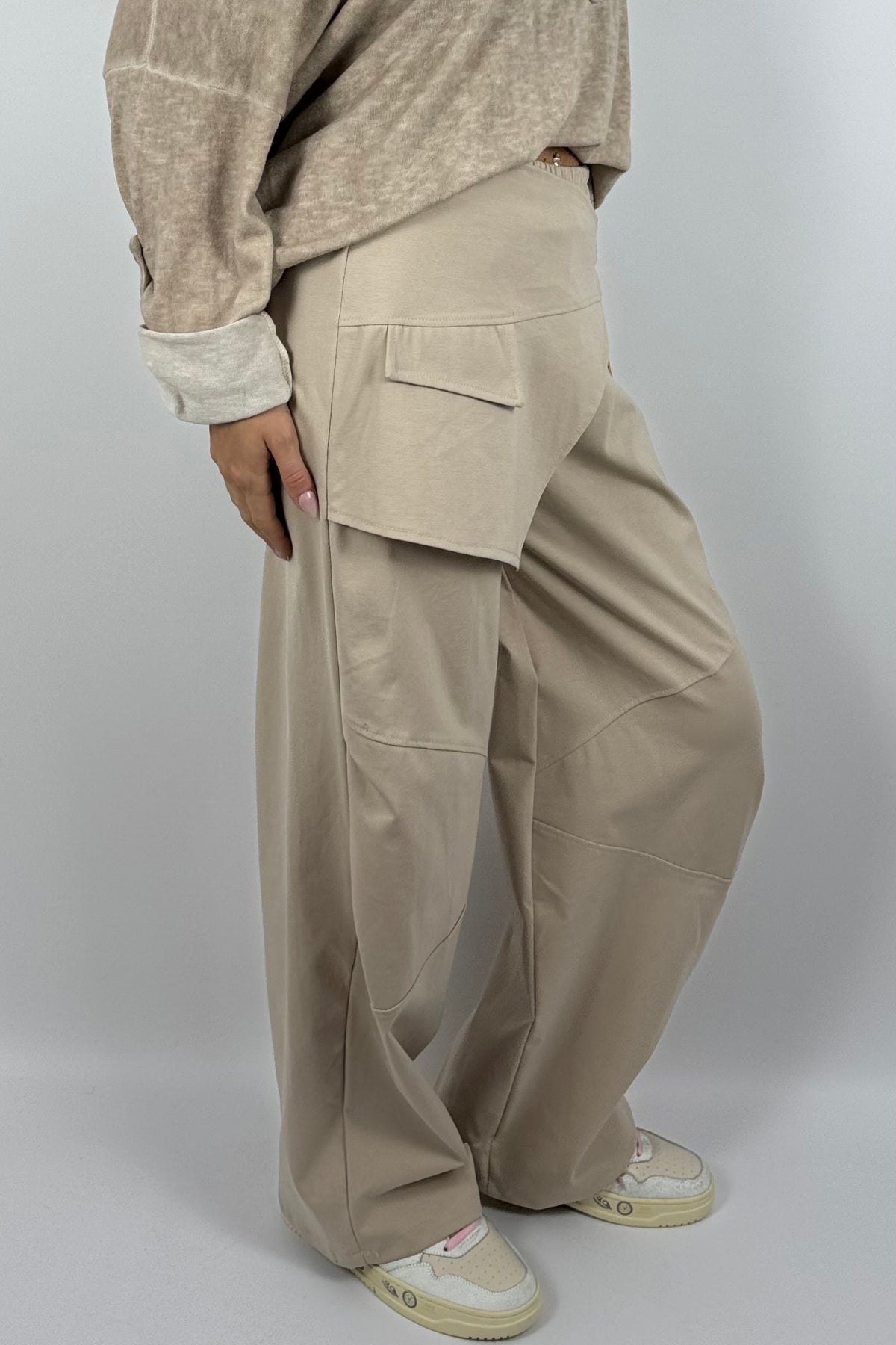 Lässige Hose mit Wickel-Detail & Schnalle-Beige