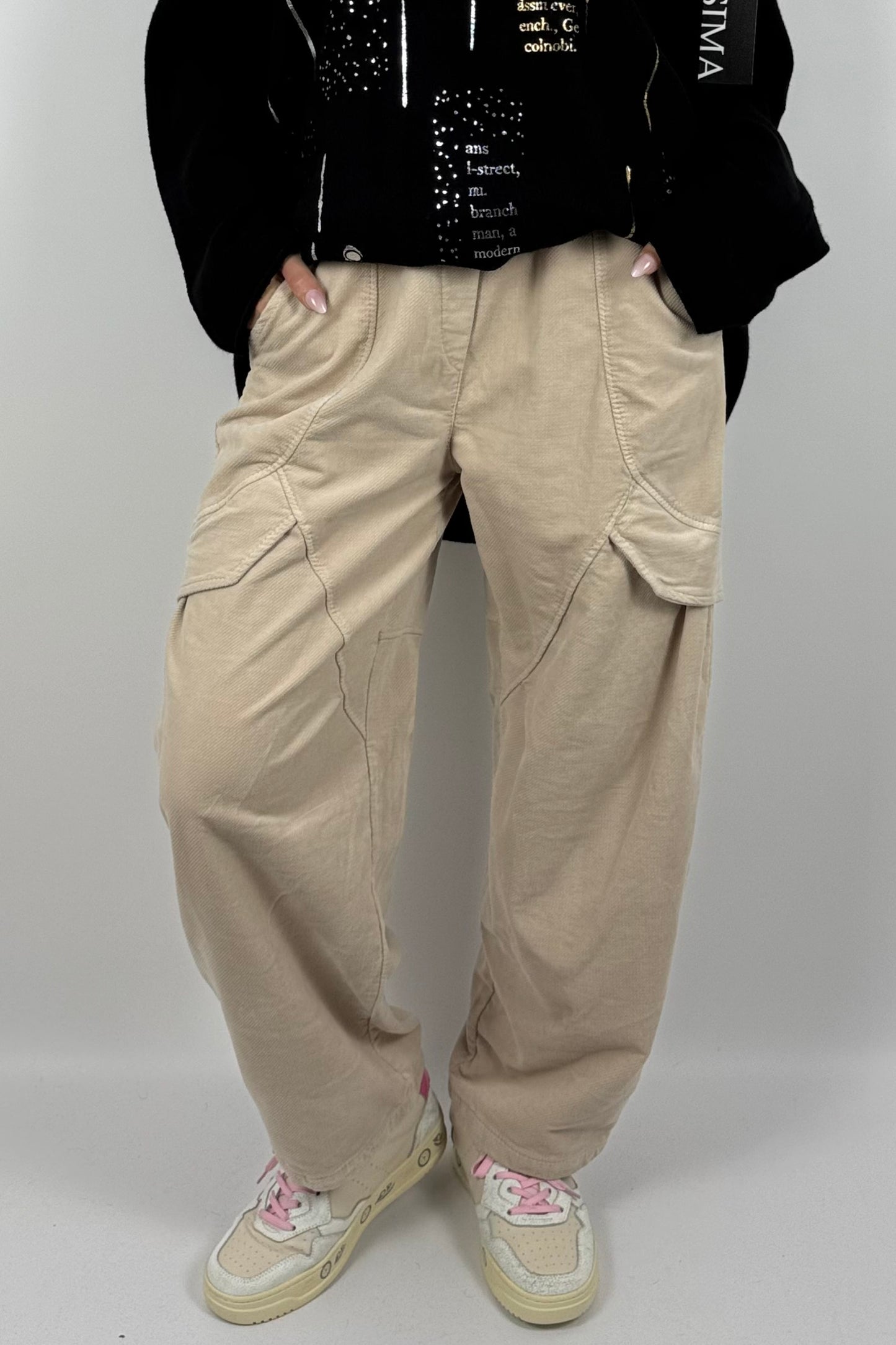 Lässige Baggy-Hose mit Cargo-Taschen-Beige