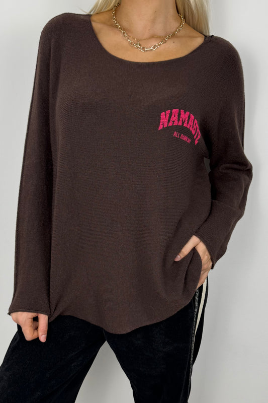 Damen Pullover mit „Namaste“-Print-Choco