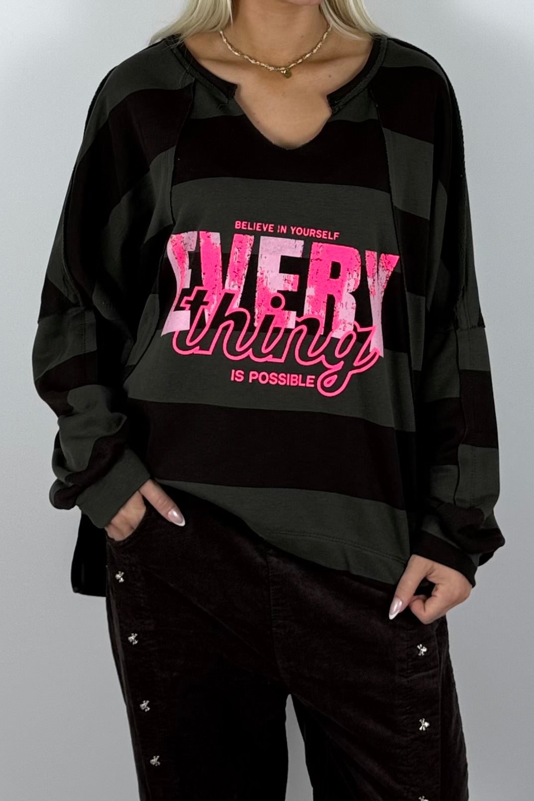 Damen Oversize Sweatshirt „EVERYTHING“ – Khaki