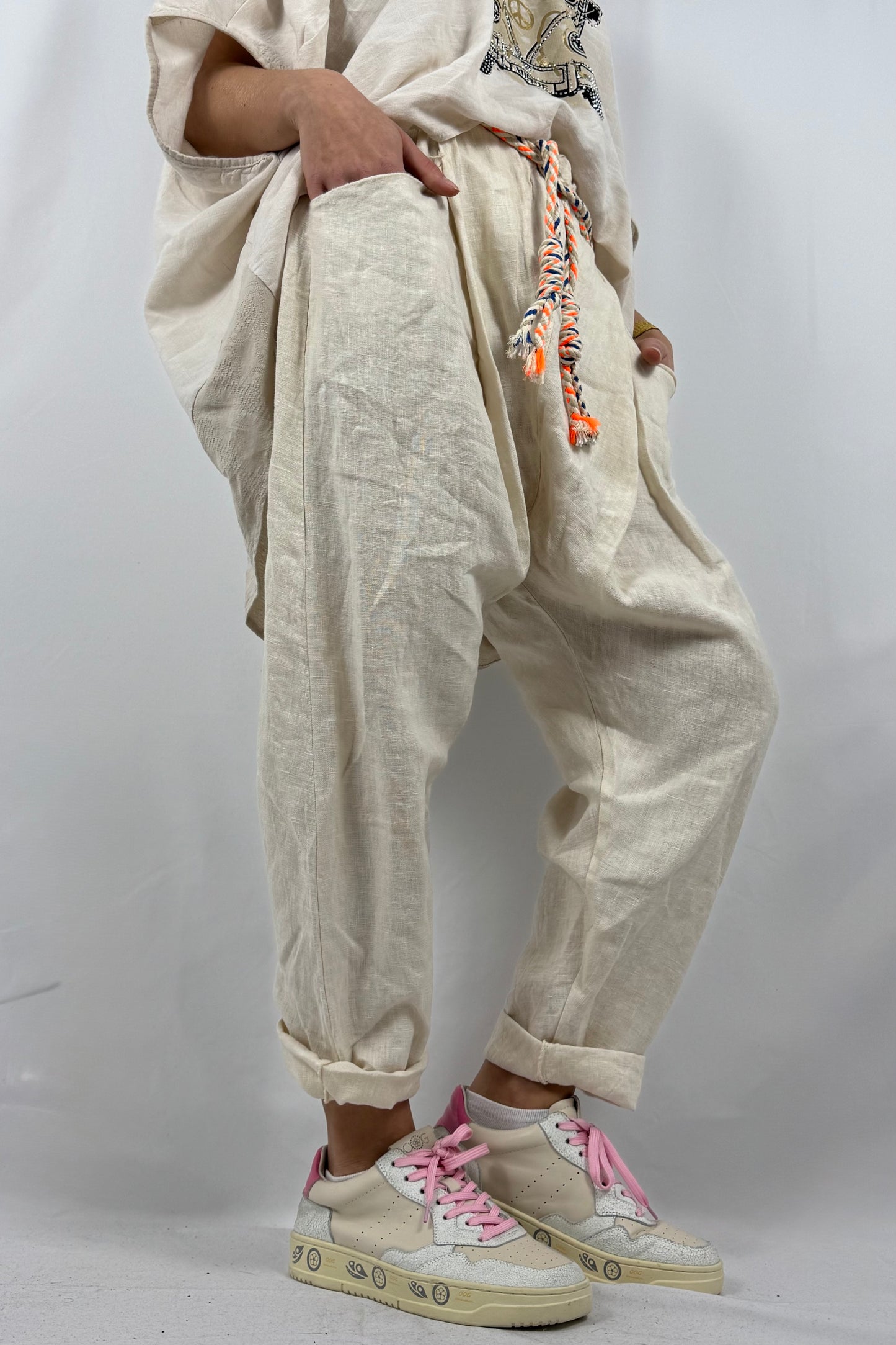 Damen Leinenhose mit Flechtgürtel-Butter
