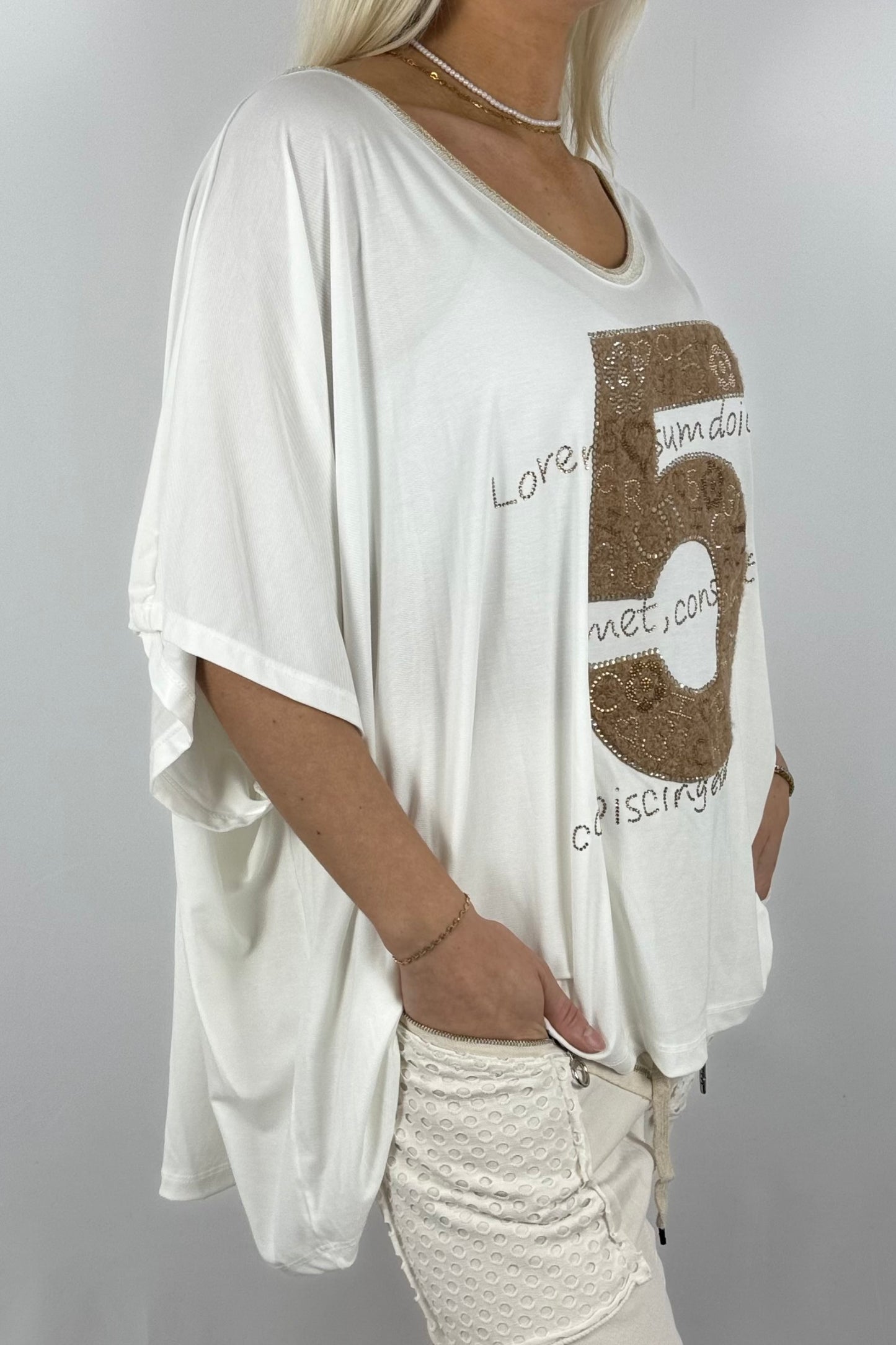 Oversize-Shirt mit Strass-Applikation „5“-Weiß