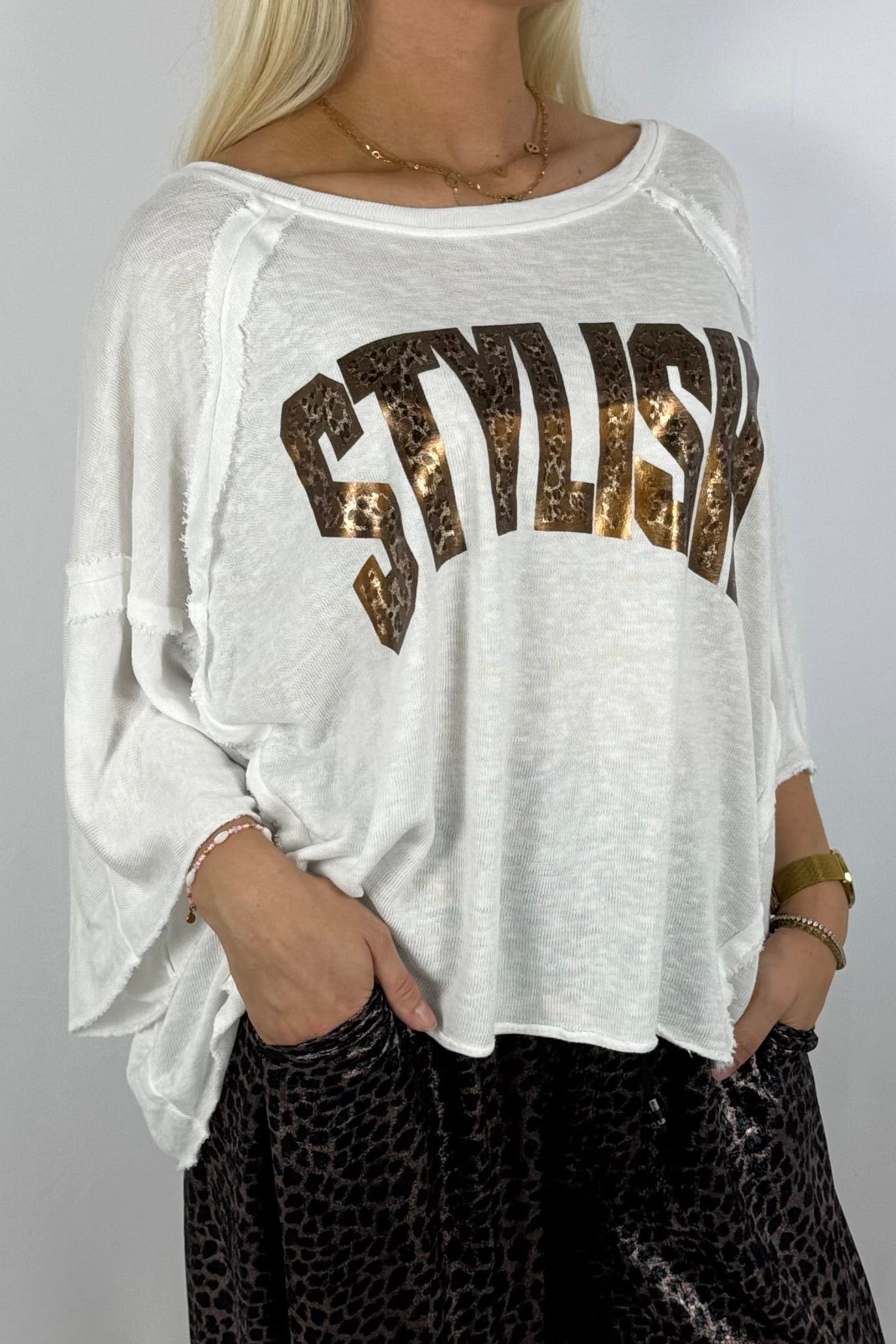 Oversize Shirt „STYLISH“ – Weiß