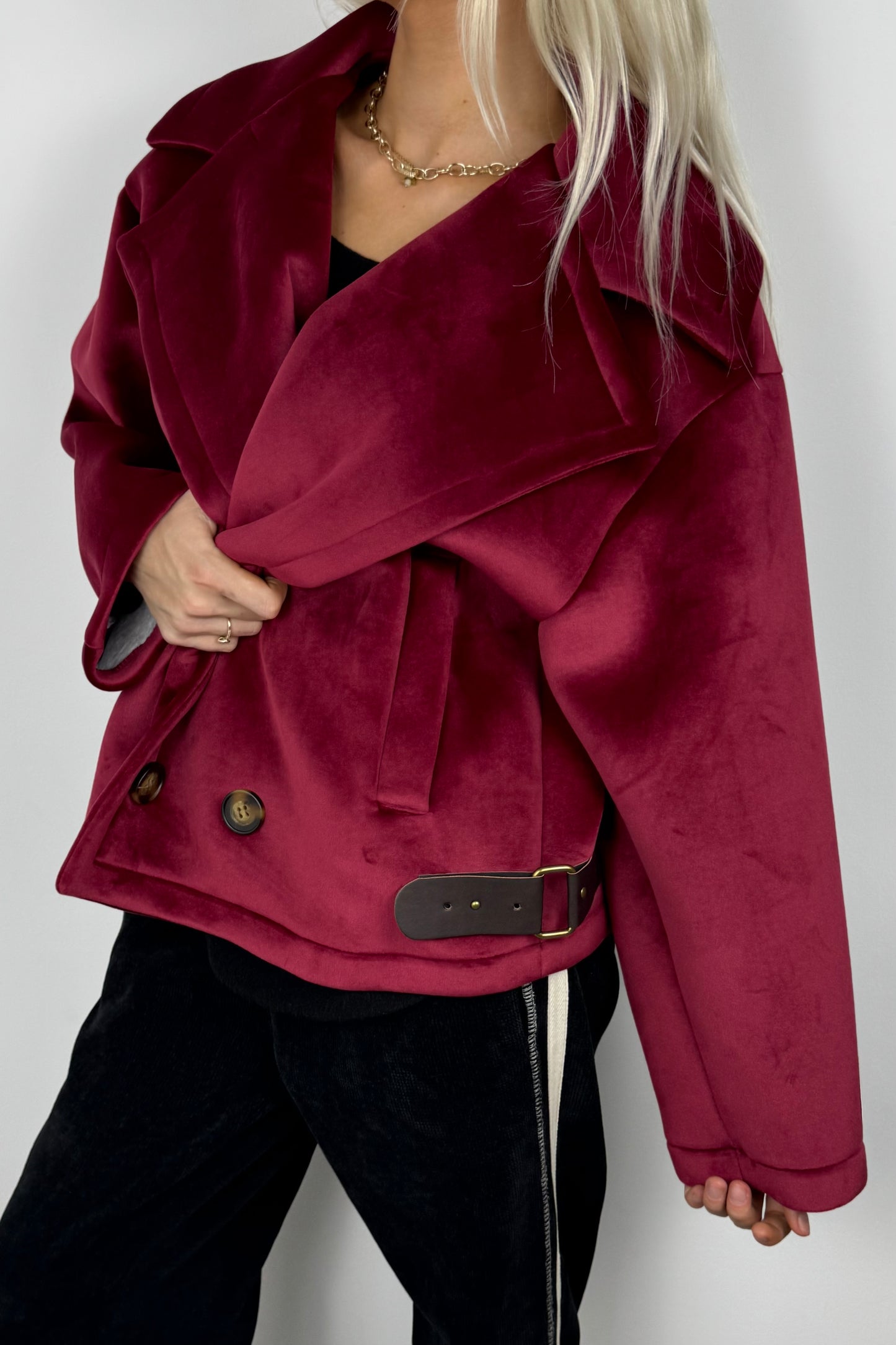 Elegante Kurzjacke mit Gürtel-Detail-Bordeux