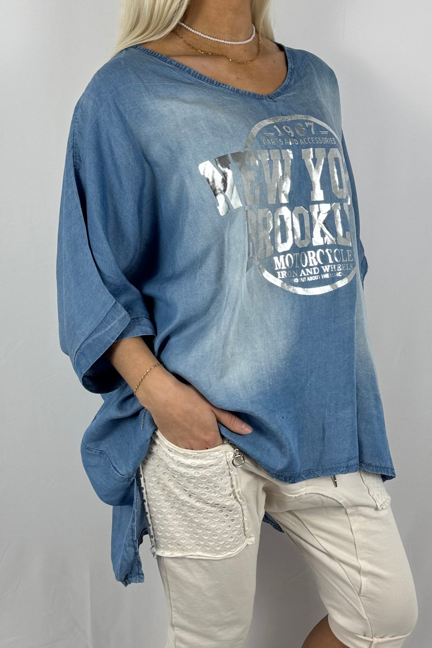 Oversize-Shirt mit V-Ausschnitt und New York Print-Blau