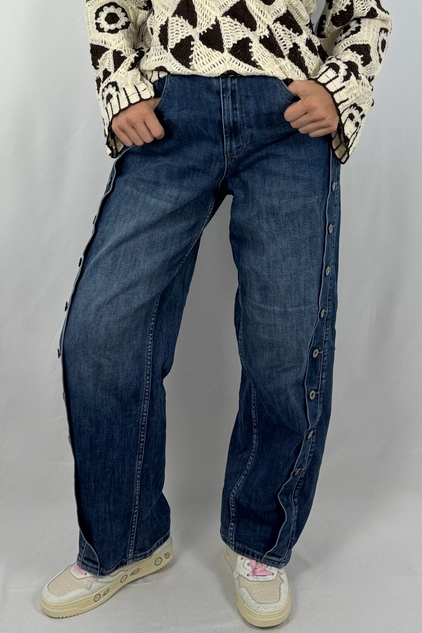 Damen Stretch-Jeans mit dekorativer Knopfleiste – Blue Denim