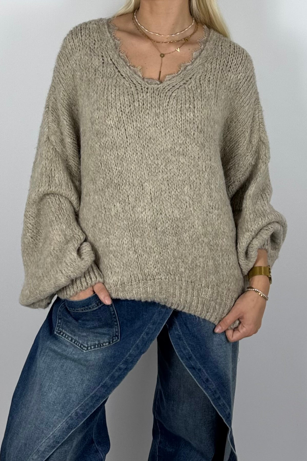 Damen Oversize Strickpullover mit V-Ausschnitt –Beige