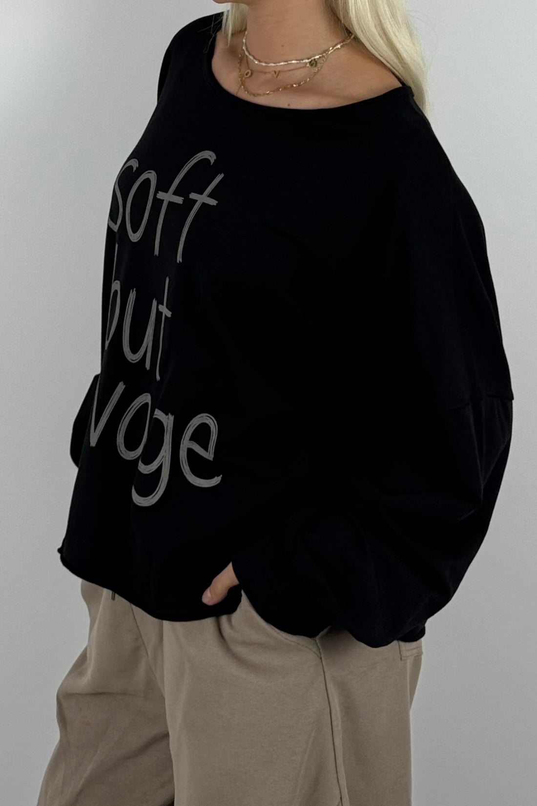 Oversize Shirt „Soft but Savage“ –Schwarz