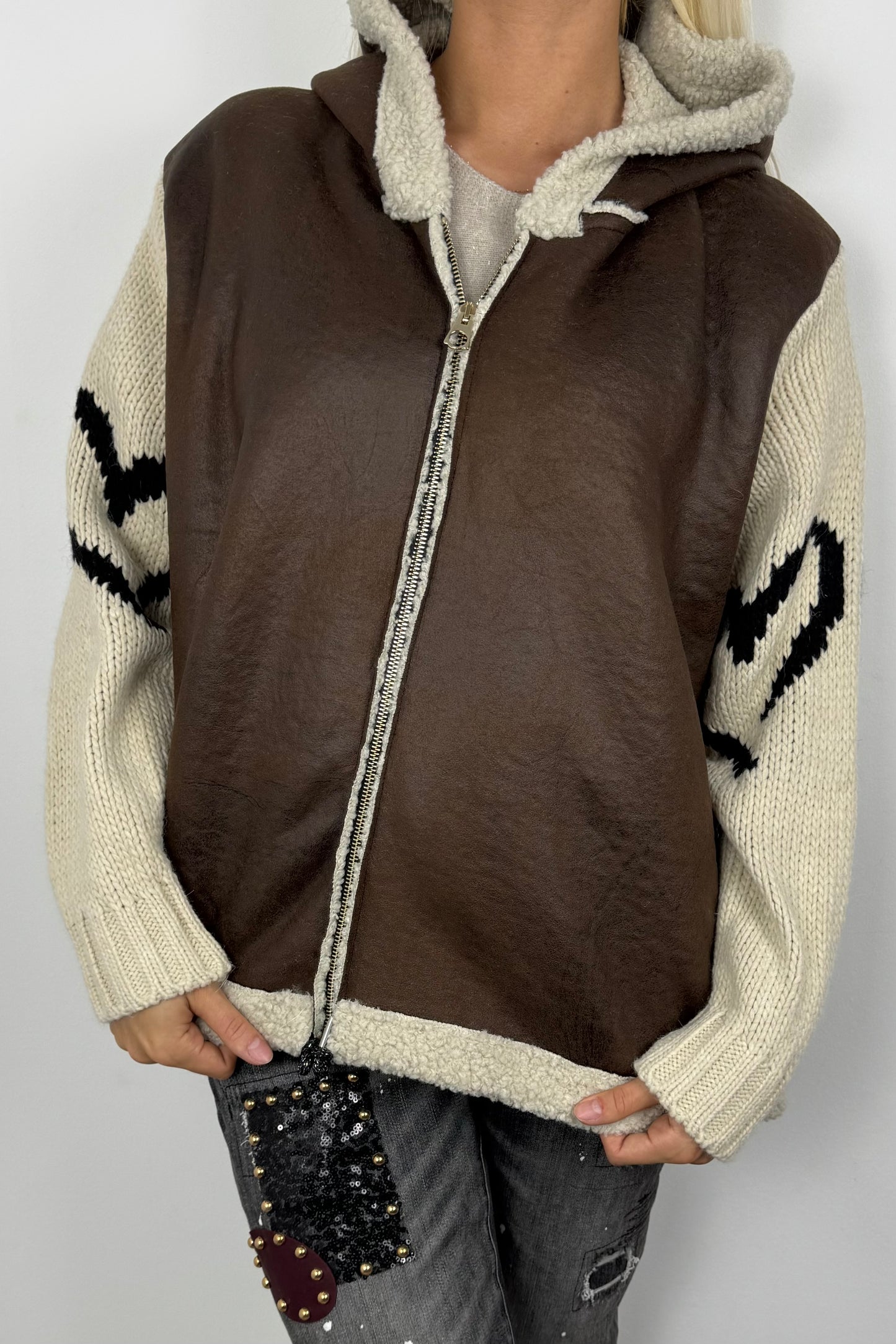 Jacke mit Teddyfutter und Strickärmeln –Choco