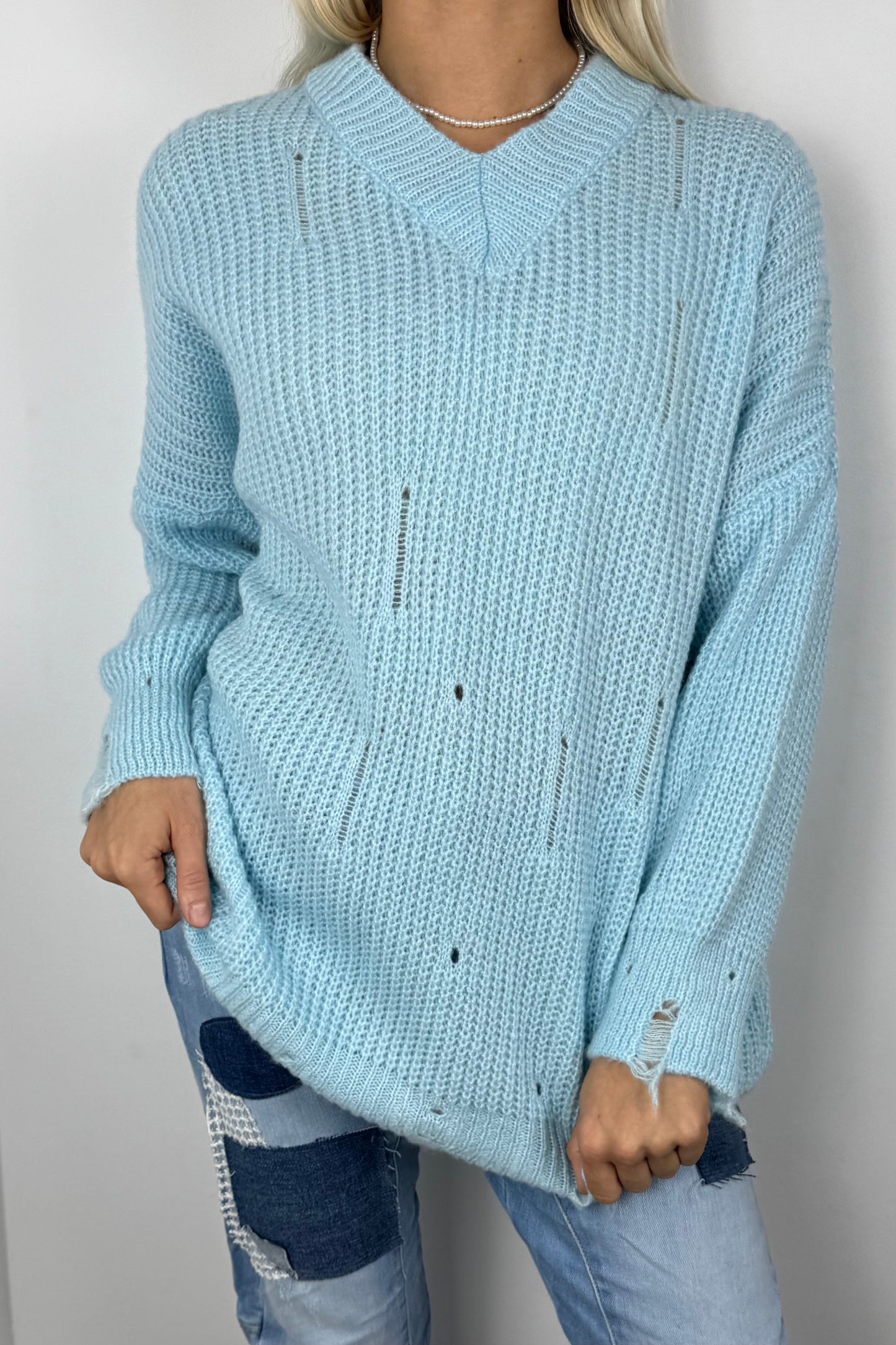 Oversize Strickpullover mit V-Ausschnitt – hellblau