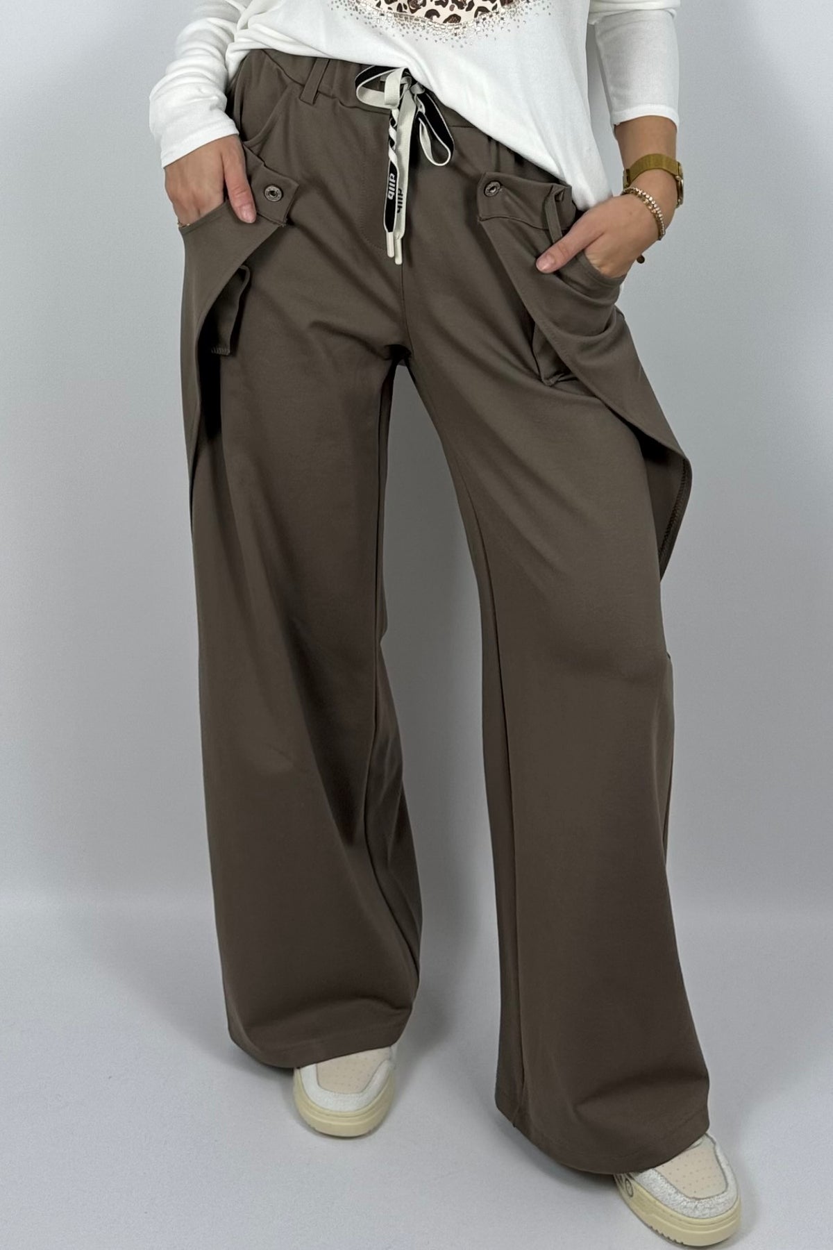 Damen Wide-Leg Hose mit Statement-Taschen – Mud