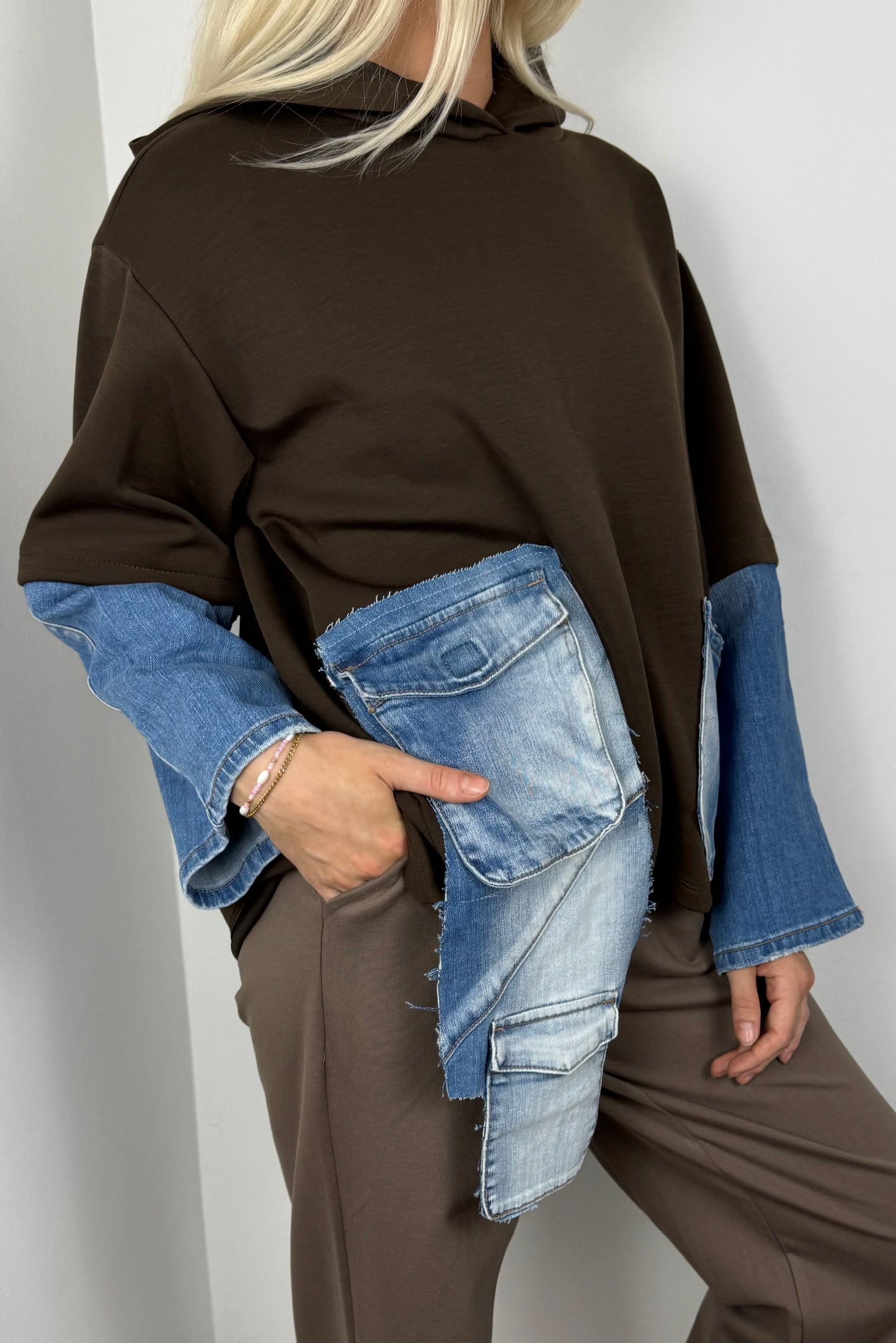 Trendiger Damen-Pullover mit Jeans-Details-Choco