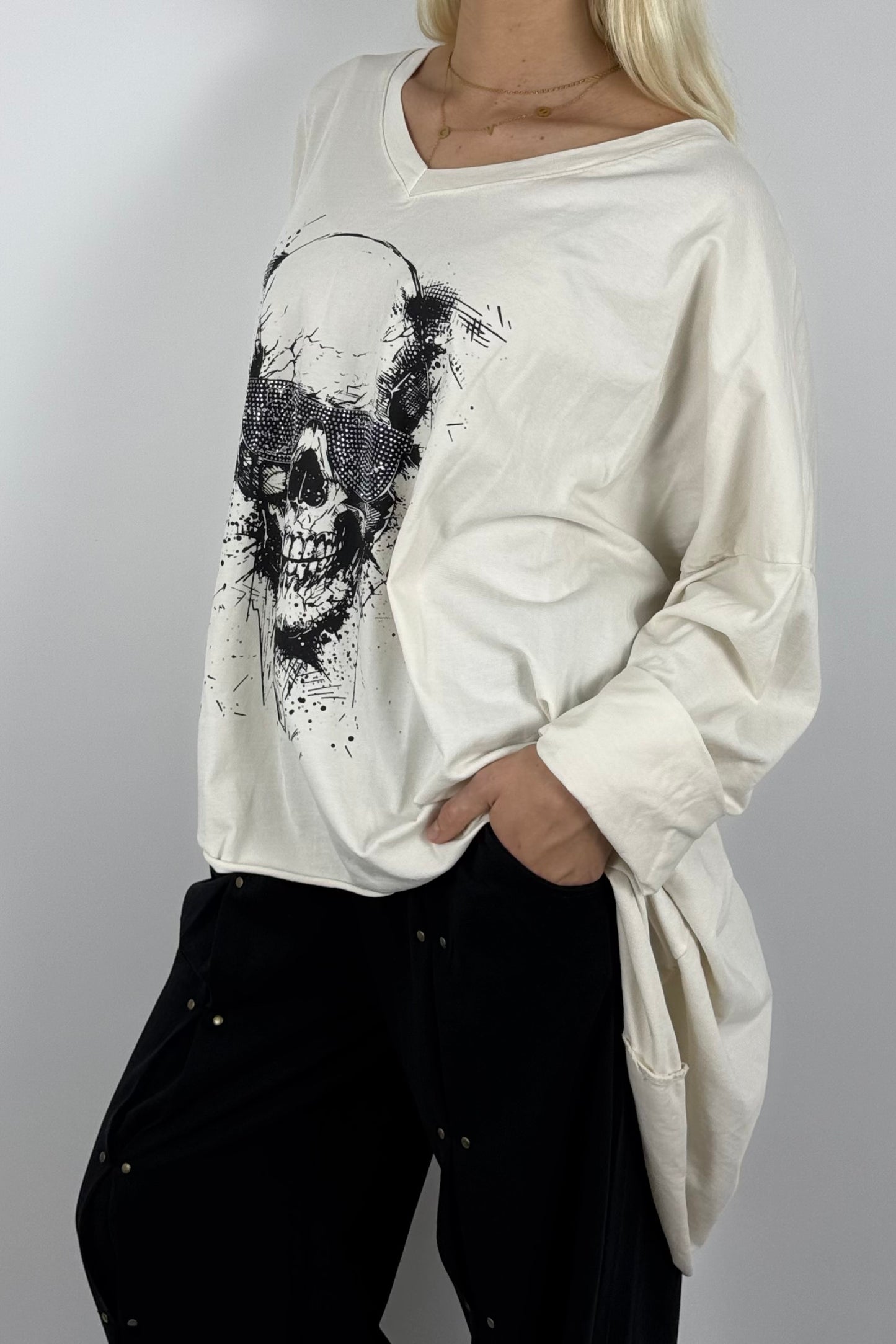 Oversize Damen Shirt mit Totenkopf-Print-Beige