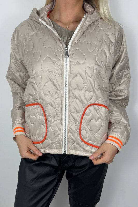 Leichte Steppjacke mit Herzmuster und Kapuze-Beige