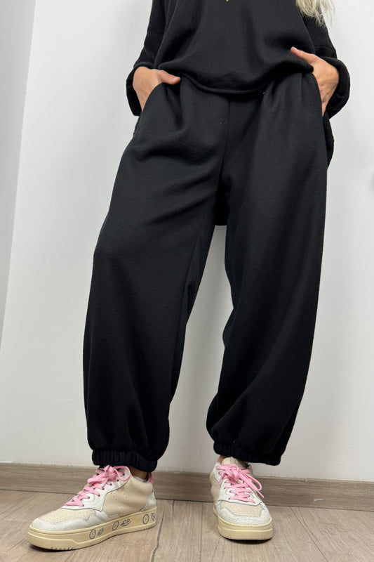 Damen Hose mit Gummibund und weitem Bein –Schwarz